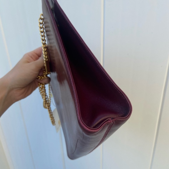 Salvatore Ferragamo Burgundy Leather Crossbody with Gold Chain - Picture 3 of 9